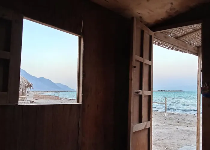 Geo Tribe مكان تخييم دهب